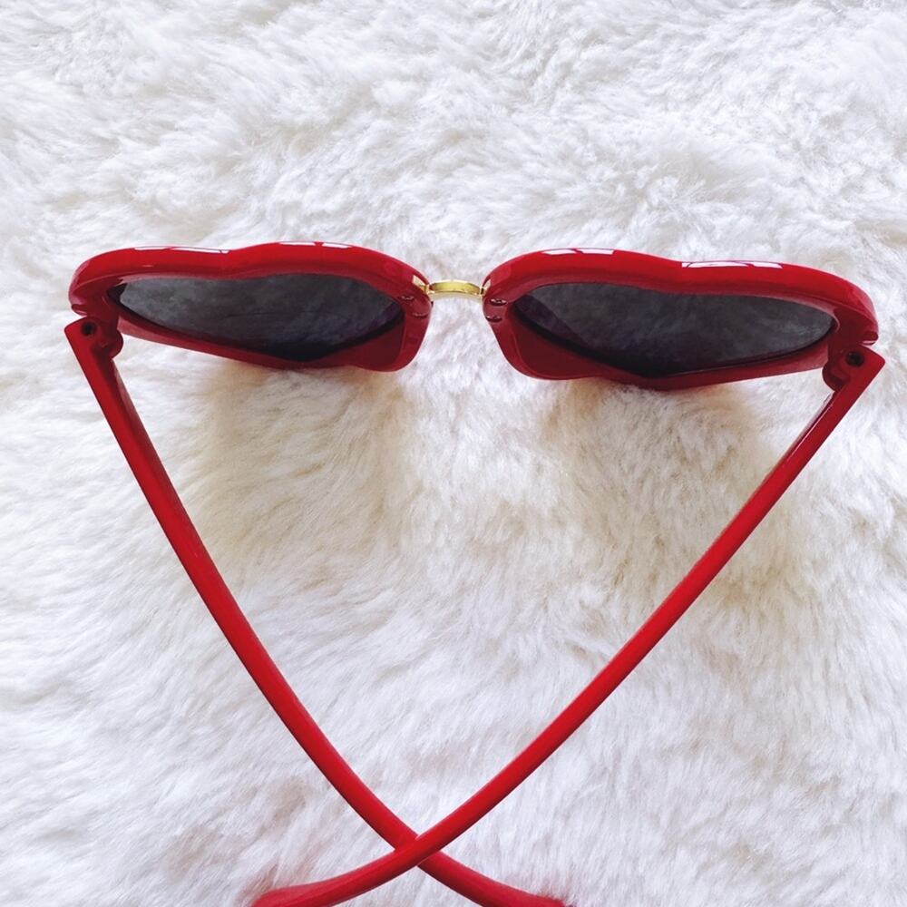 Pixie Red Girl Heart-shape Sunglasses - Picture 9 of 11